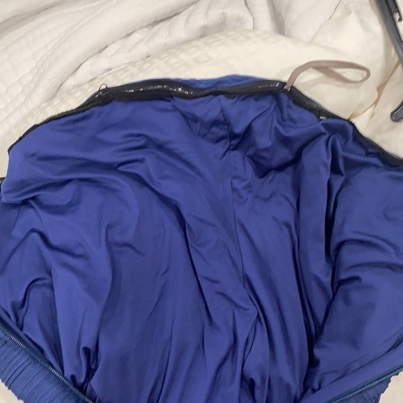 HALSTON HARITAGE GOWN - Picture 9 of 11